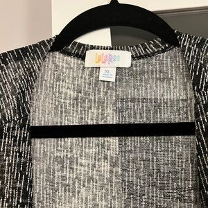 Lularoe XL black and white tunic.